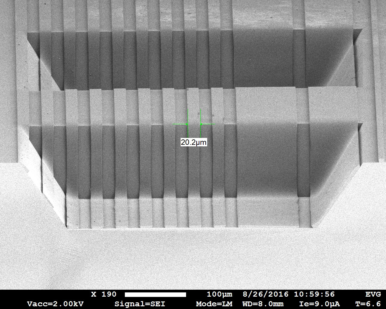 High depth-of-focus exposure on EVG®620 NT of KOH etched cavities with a depth of 150 µm.