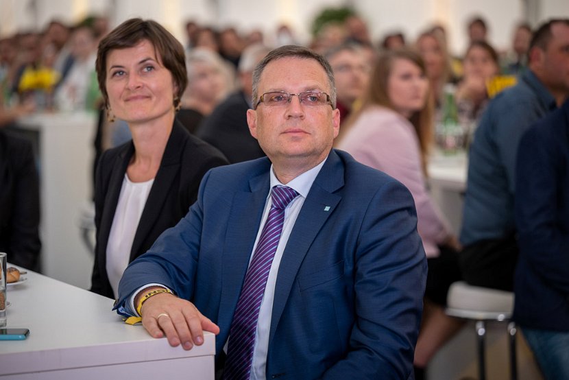 40plus1_43