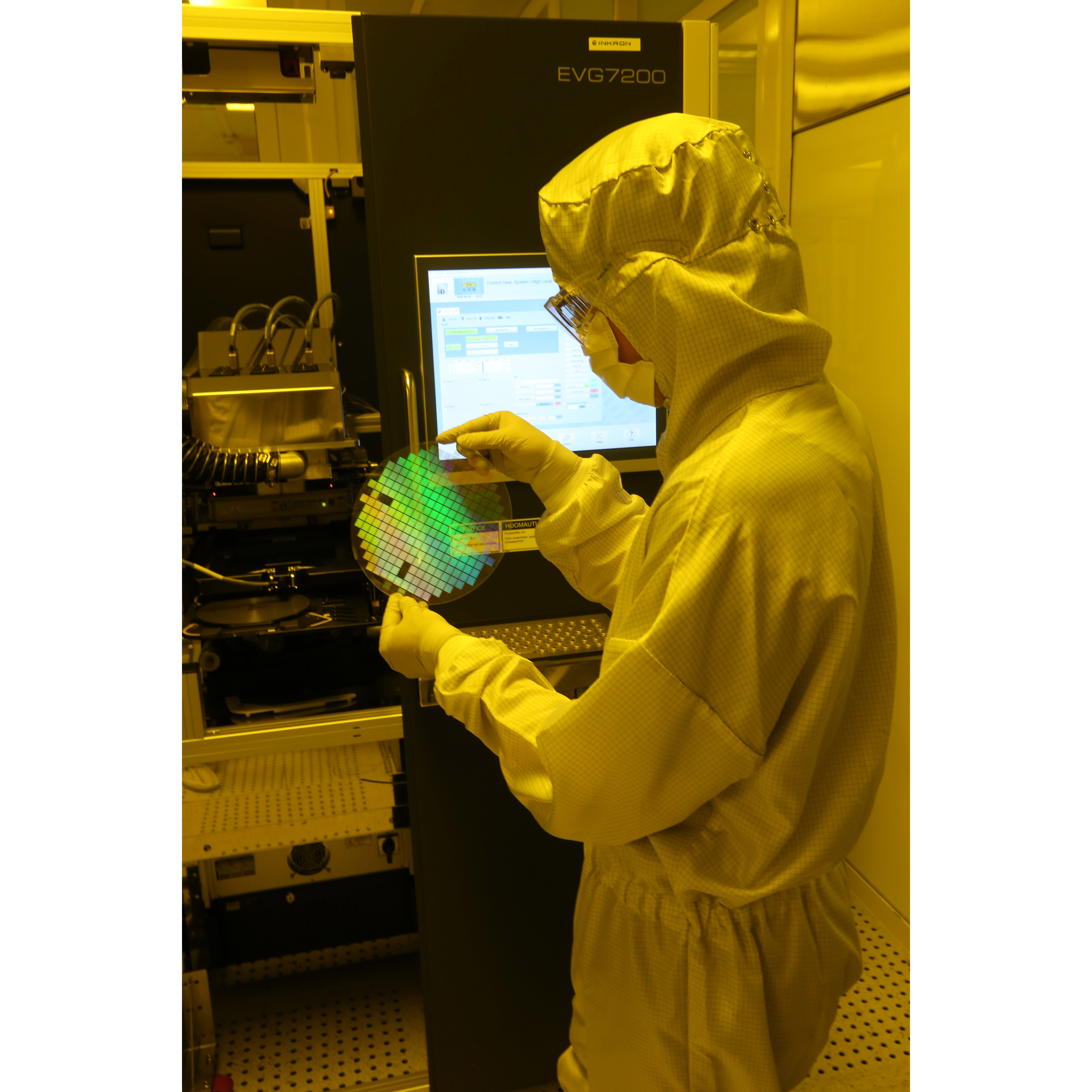 EVG 7200 Automated SmartNIL® UV Nanoimprint Lithography System with operator